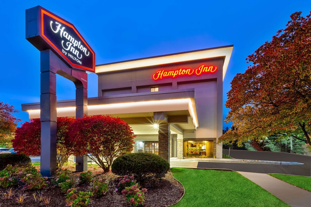Hampton Inn Traverse City - featured photo