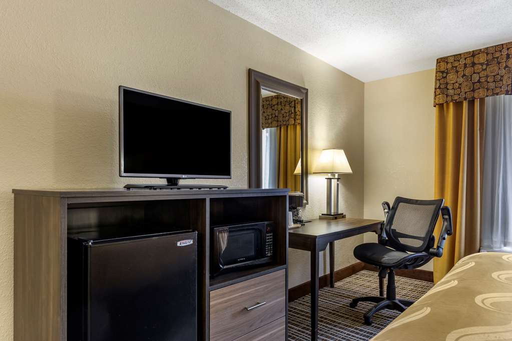 Quality Inn & Suites Greensboro High Point - photo 8