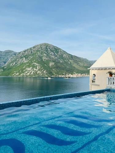Apartment Cielomonte Boka Gardens — 4-Star Luxury Hotel in Kotor, Montenegro