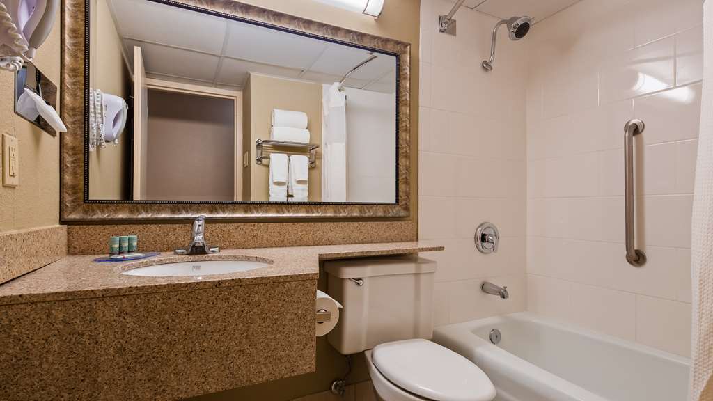 Best Western Crossroads Of The Bluffs - photo 20