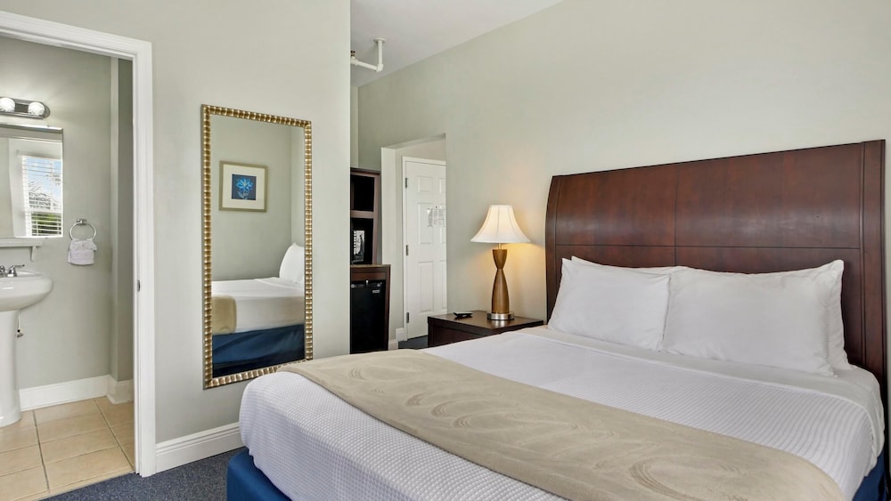 Crystal Bay Historic Hotel - photo 45