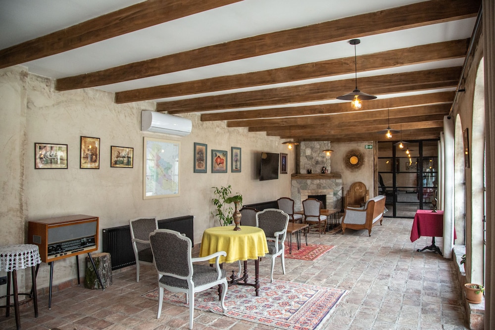 Giorgi Ushikishvili Chateau Celler — Akhmet'a — photo 4