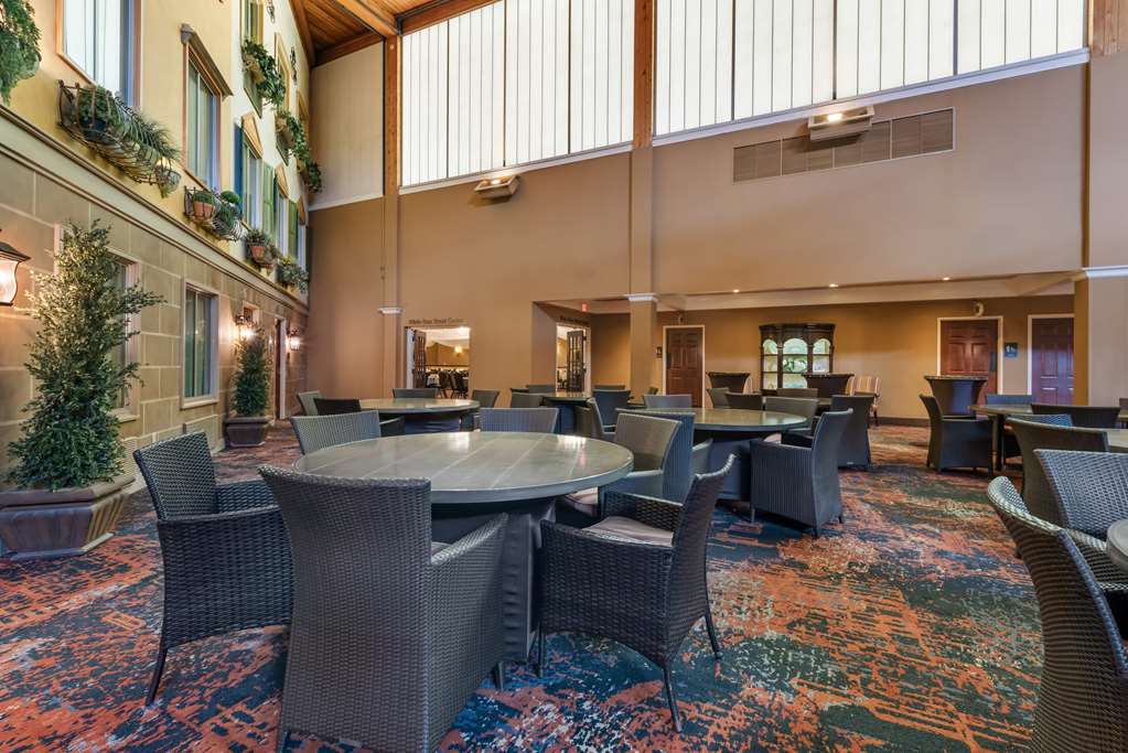 Best Western Plus White Bear Country Inn - photo 48