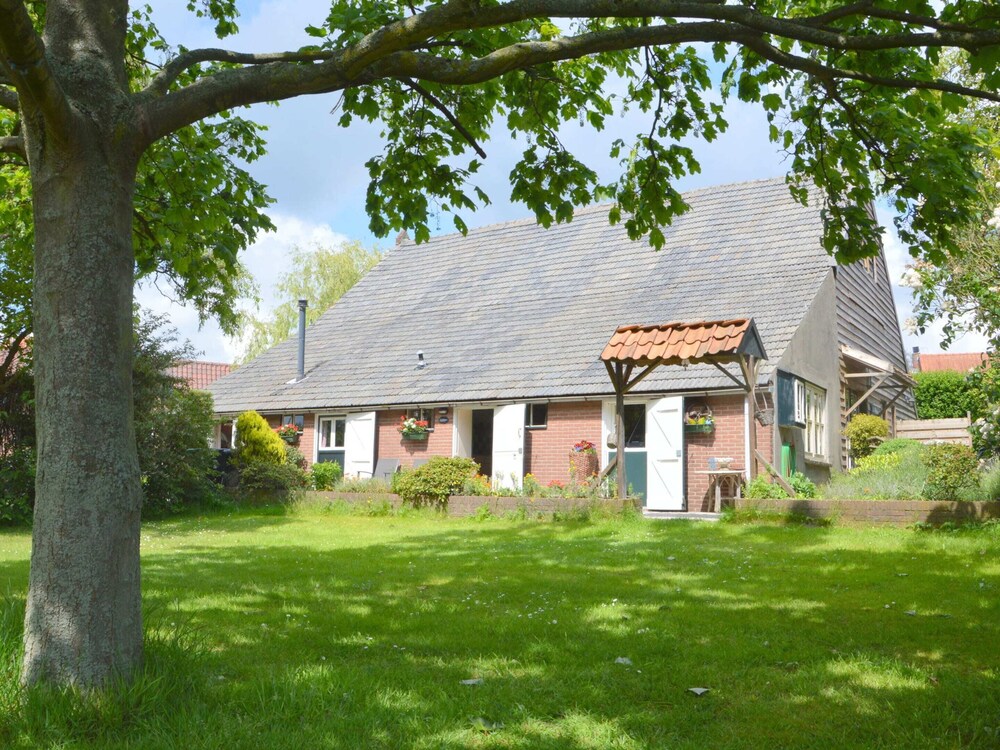 Cozy Holiday Home In Bergen Op Zoom With Garden 12887984 — Bergen Op Zoom