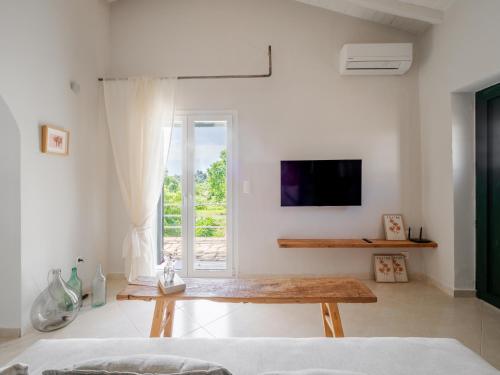 The Cottage — 4-Star Luxury Hotel in None, Greece