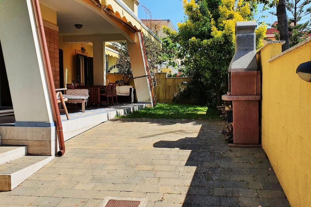 Villino Moderno Con Giardino a 90 Metri Dal Mare in Anzio, Italy