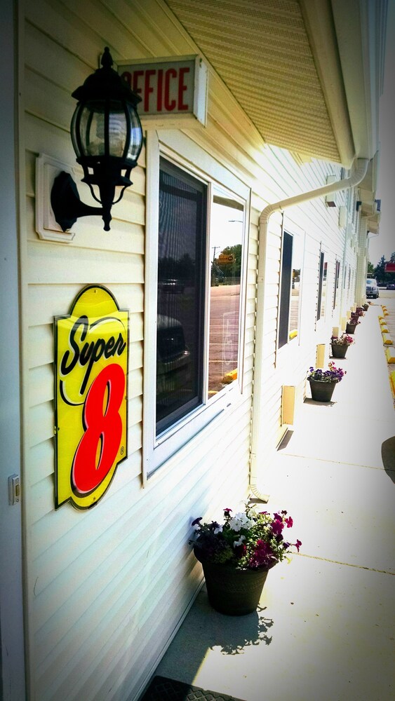 Super 8 by Wyndham Sheridan - photo 19