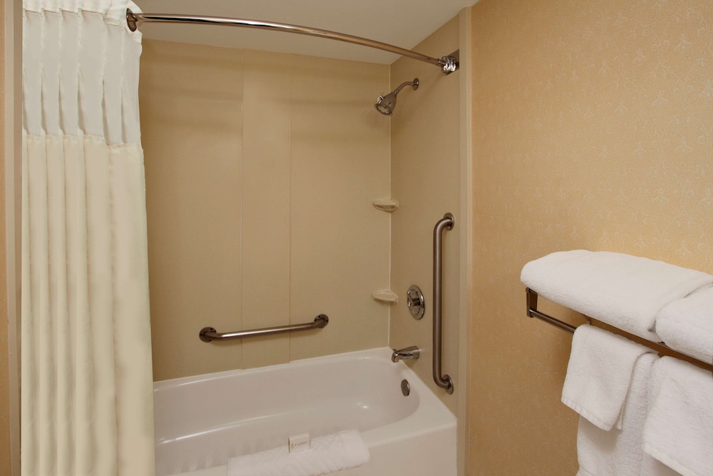DoubleTree by Hilton Mahwah - photo 19