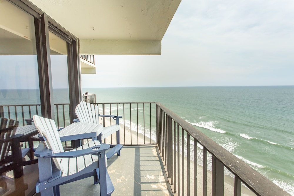 Royal Garden Resort 1012 2 Bedroom Condo by RedAwning - photo 36