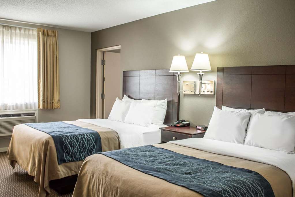 Comfort Inn Sandusky - photo 18
