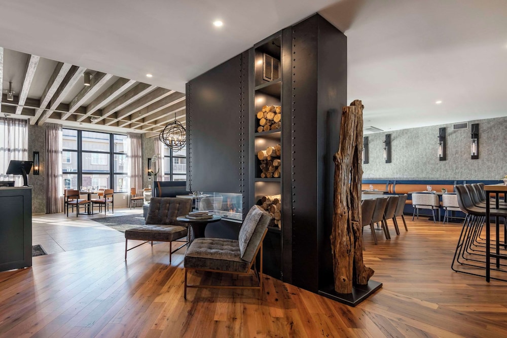 Cambria Hotel Portland Downtown Old Port - photo 4