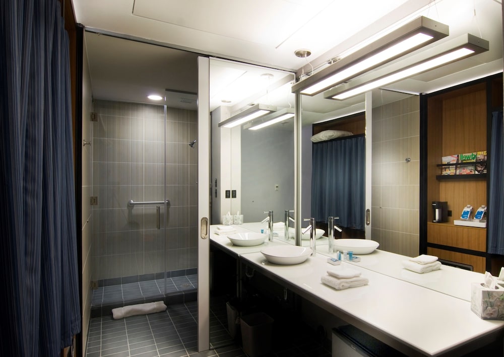 Aloft Chesapeake - photo 10
