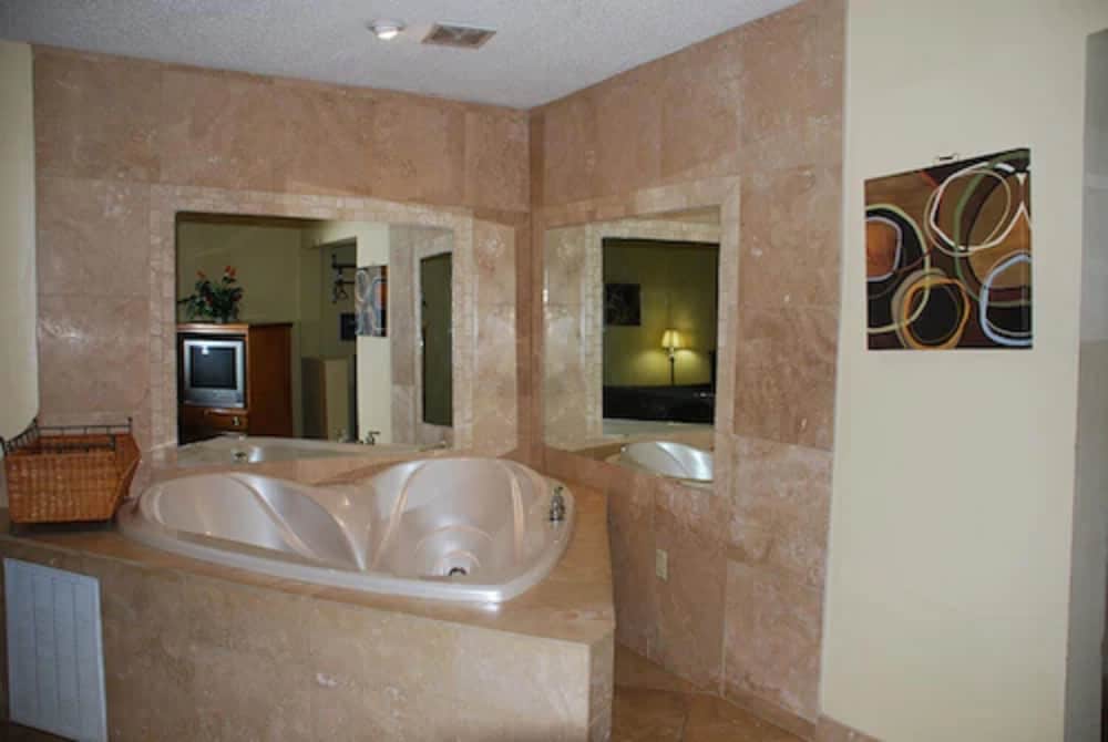 Chief Motel - photo 15