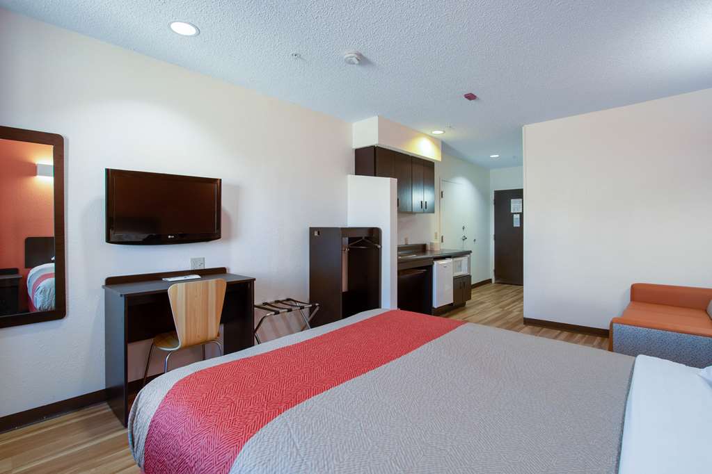 Motel 6 El Paso TX Southeast - photo 11