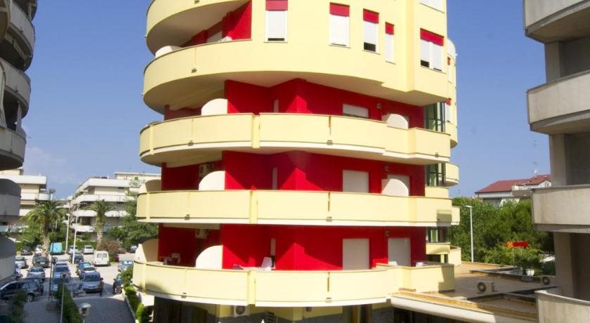 Hotel Esperia — hotel in Alba Adriatica