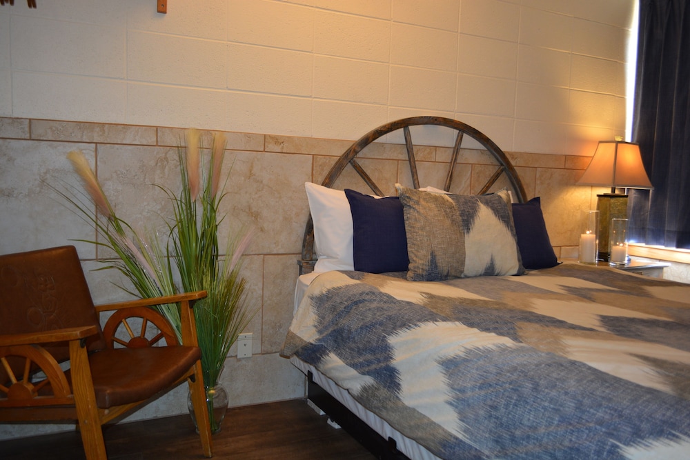 Lariat Motel - photo 15