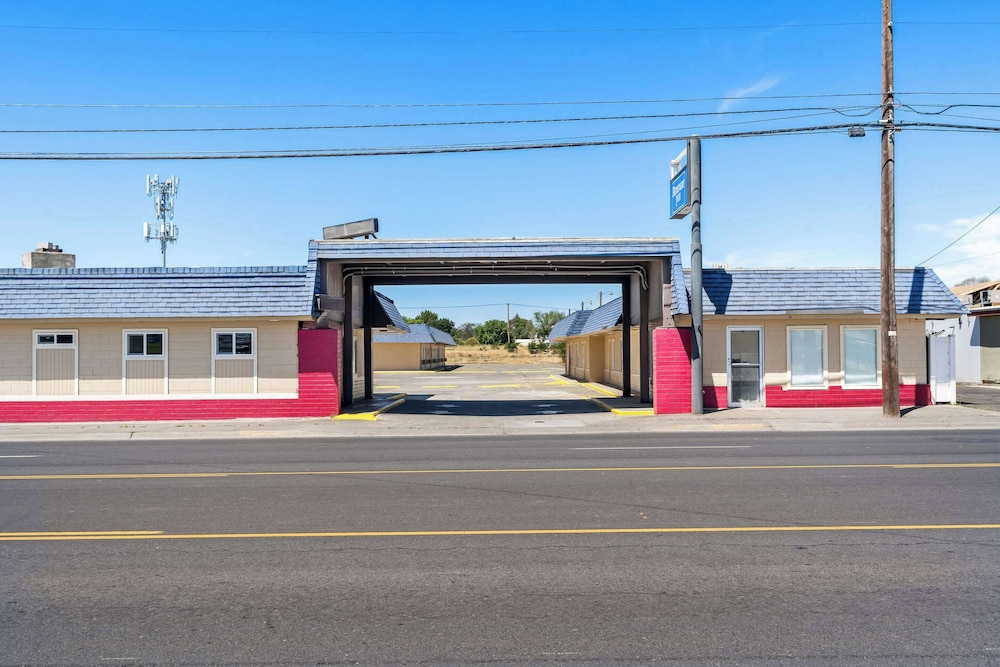 Rodeway Inn Hermiston Umatilla - photo 36