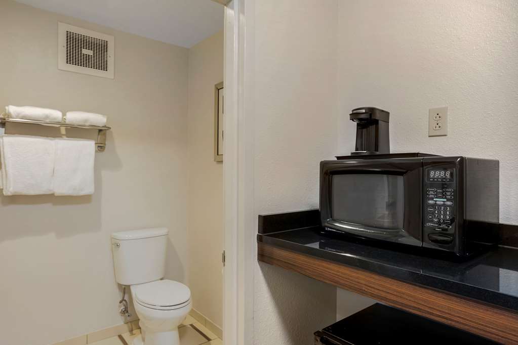 Comfort Inn & Suites Mt. Laurel Philadelphia - photo 30