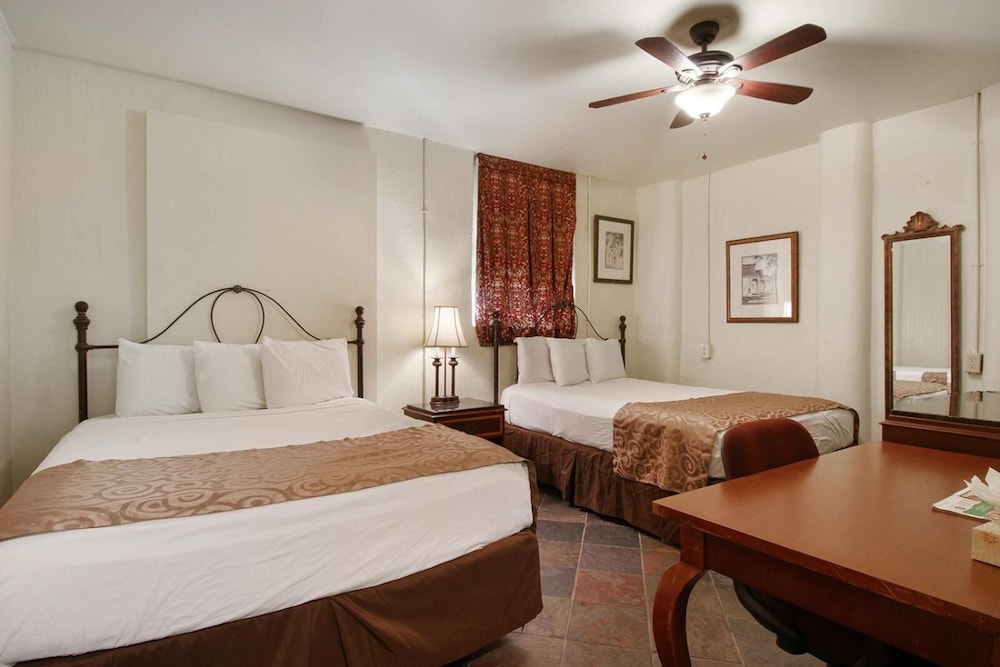 Olde Town Inn - photo 16