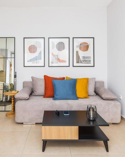 Retro Apartment in the city center by BiNoBi — 4-Star Luxury Hotel in Thessaloniki, Greece
