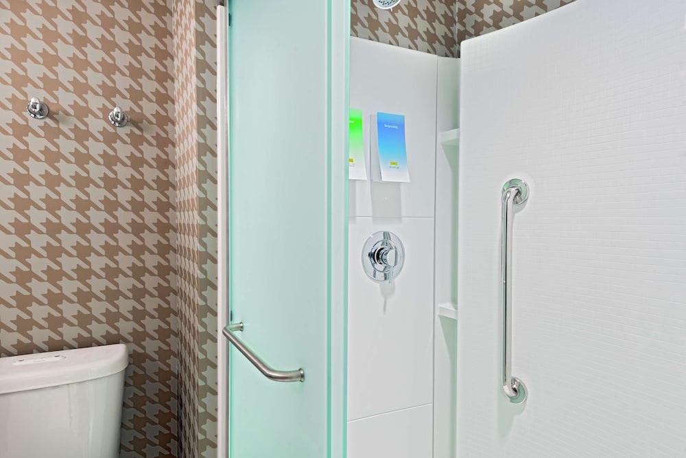 Home2 Suites by Hilton Orlando Near Universal - photo 30