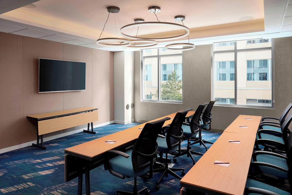 Residence Inn by Marriott Baltimore at The Johns Hopkins Medical Campus - photo 40