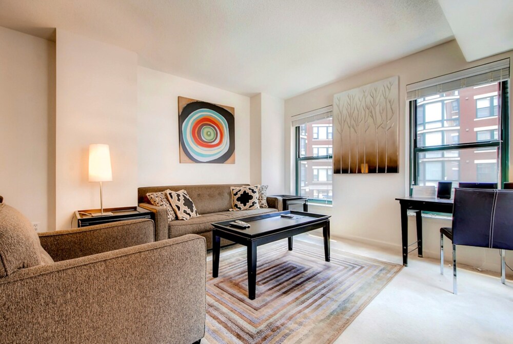 Bluebird Suites in the Heart of DC — 4-Star Luxury Hotel in Washington, United States