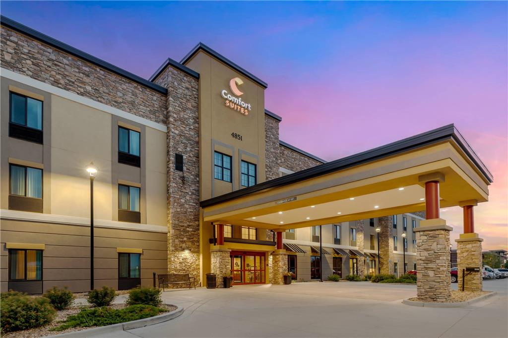 Comfort Suites Loveland - photo 44