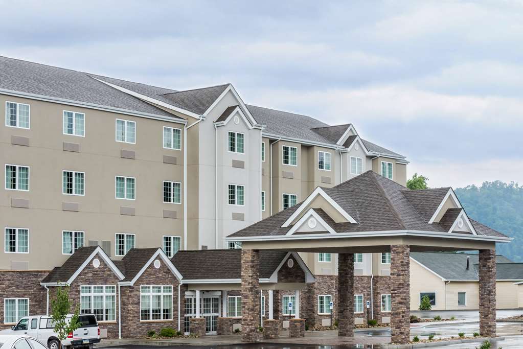 Microtel Inn & Suites By Wyndham New Martinsville - photo 3