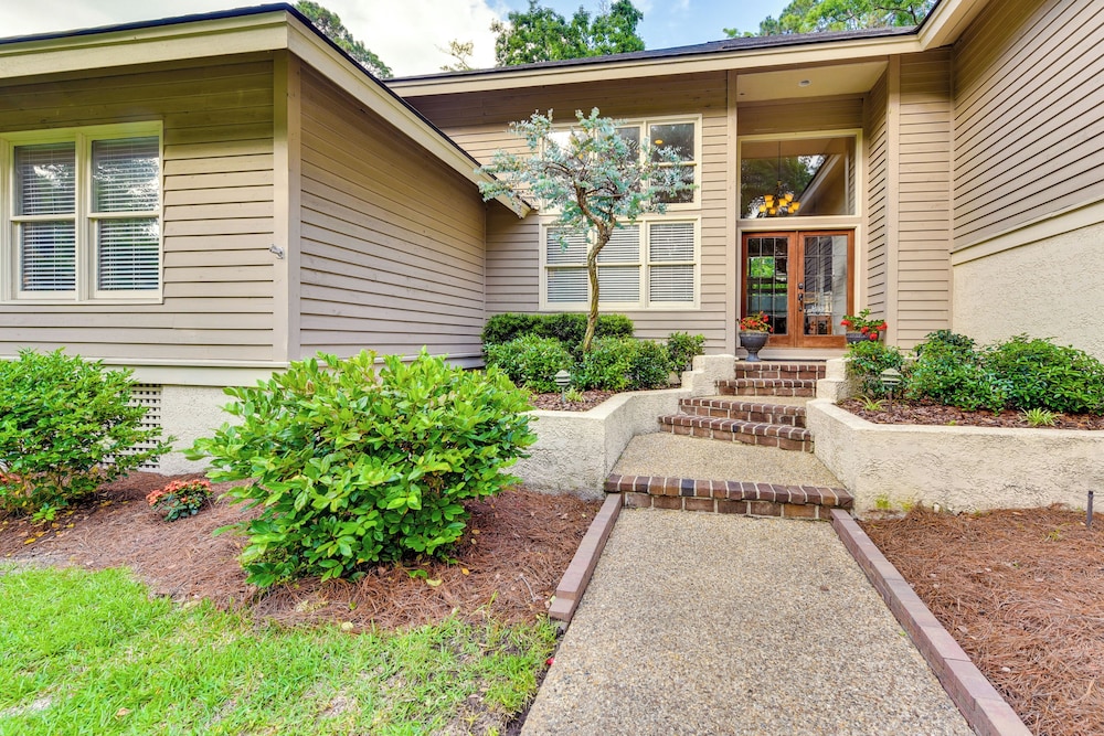 Hilton Head Island Resort Home w Fire Pit - photo 23