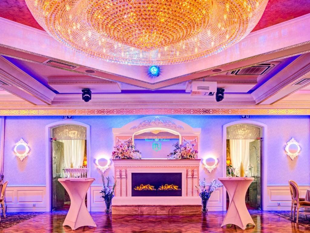 Royal Palace Centrum Bankietowe — hotel in Sanok