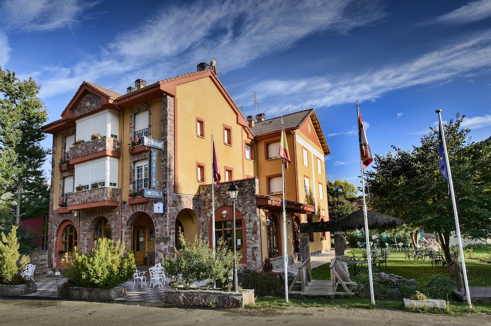 Hotel Tierra de la Reina — hotel in Boca De Huergano