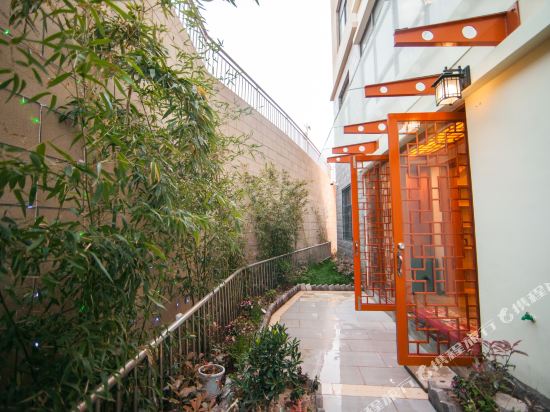 Hotel Tranzit - carbon neutral hotel in Almaty
