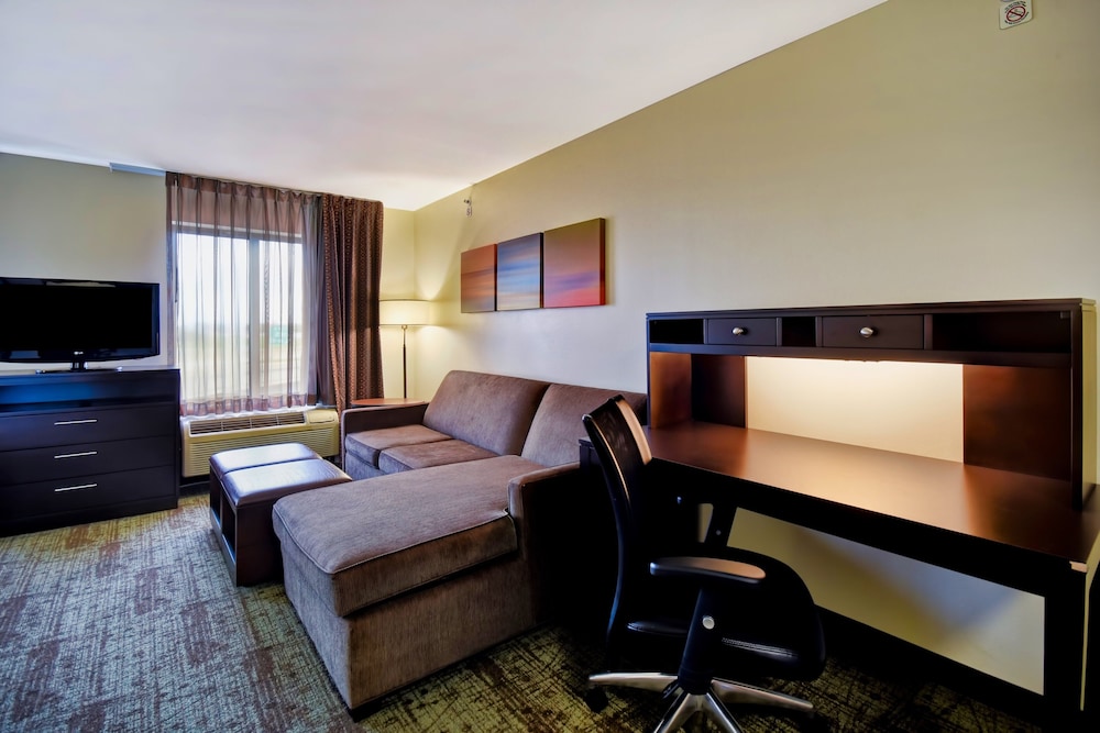 Staybridge Suites Middleton Madison West by IHG - photo 12