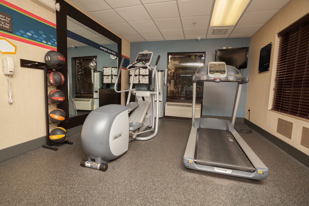 Hampton Inn Oneonta - photo 42