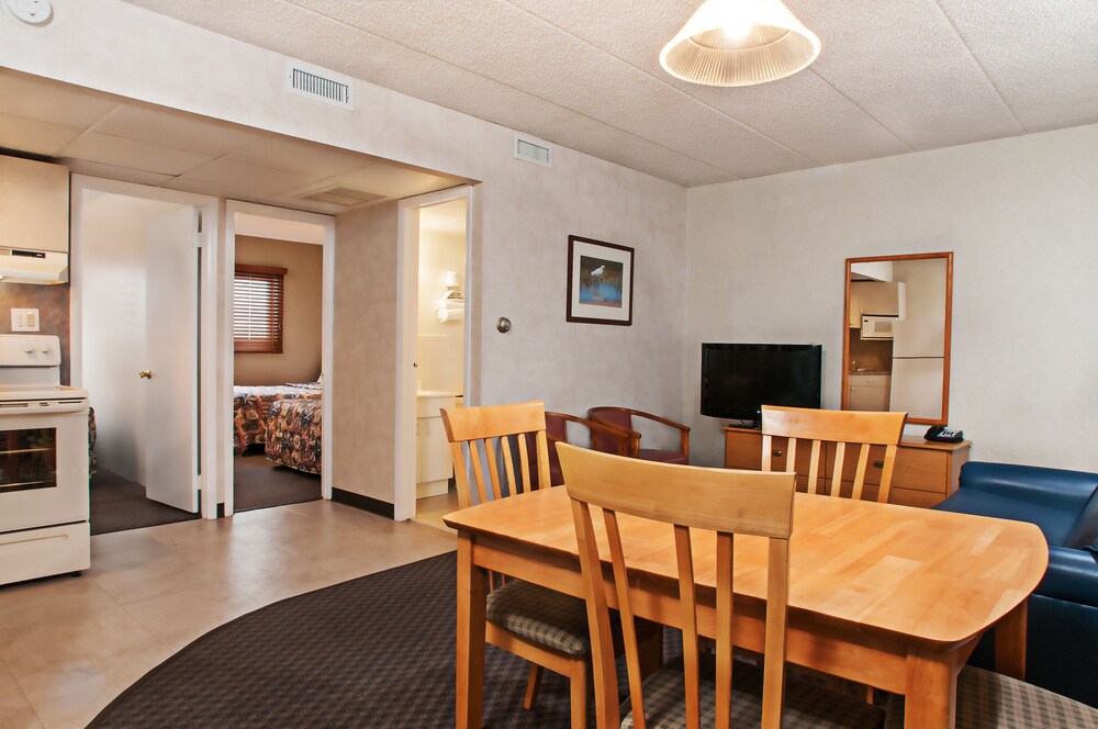 Harbor Light Family Resort - photo 7