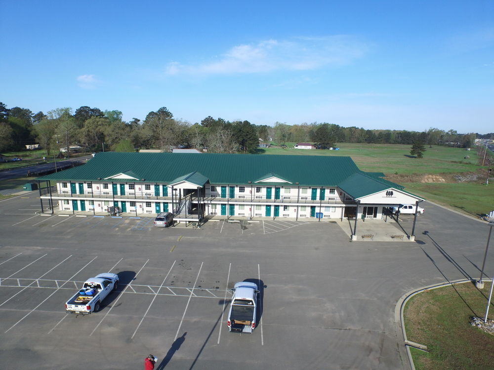 Woodland Inn - last minute hotel in Coushatta