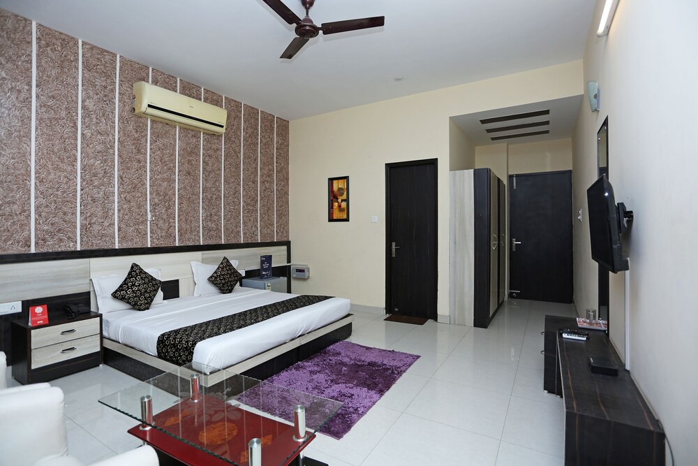 OYO 9488 IStay Serenity Villa