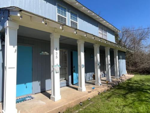 Country Lake Ranch 21535616 — Belton