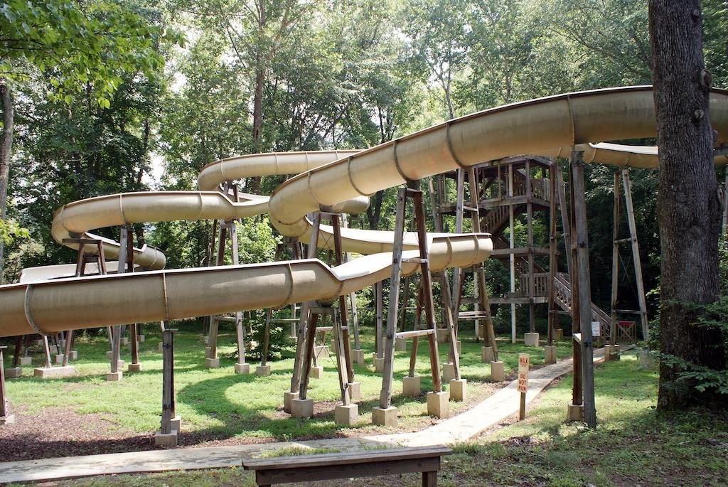 Alpine Crest Resort - carbon neutral hotel in Atlanta