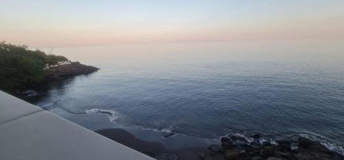 Seaview Apartment Playa Chica Las Gaviotas Apartamento 311 — 4-Star Luxury Hotel in Santa Cruz De Tenerife, Spain