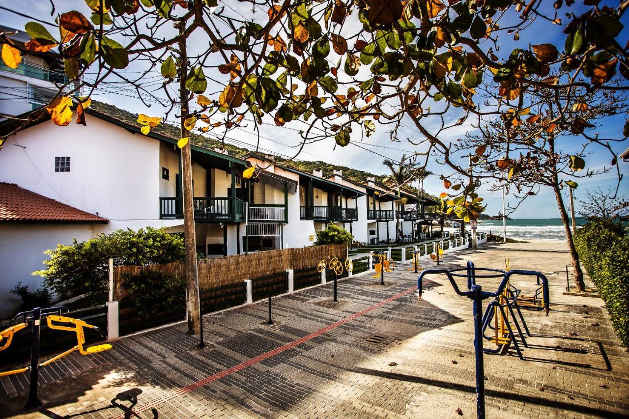 Duplex No 01 de 2 quartos frente ao mar