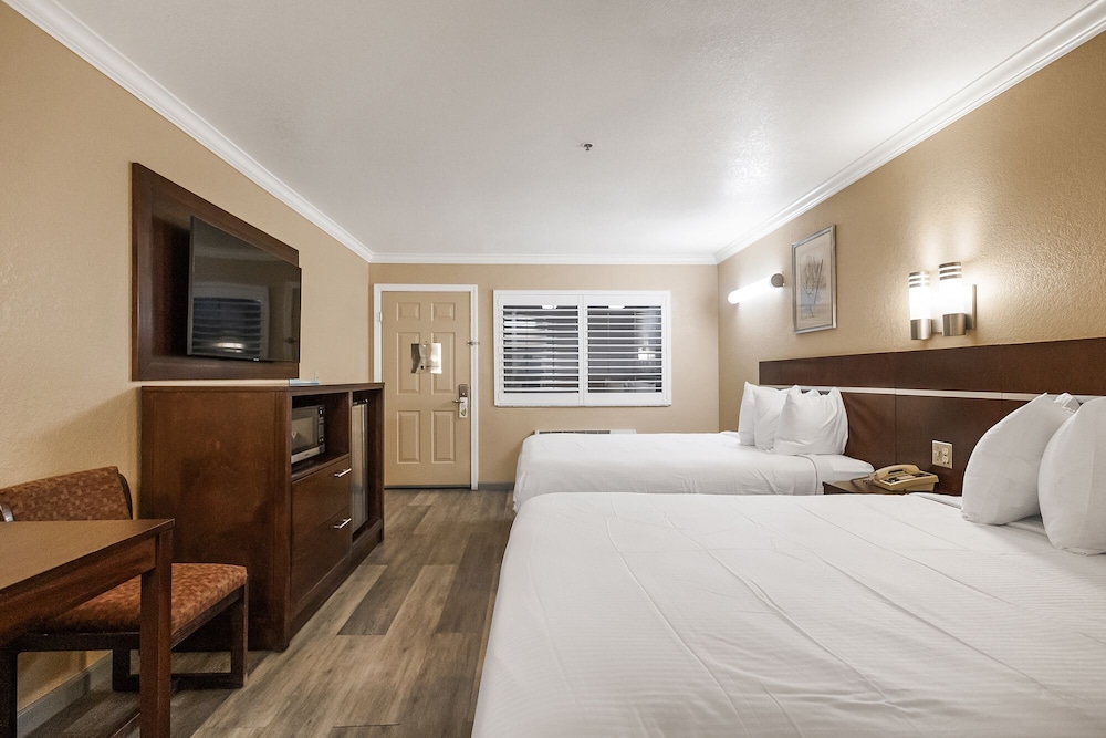 Country Inn Sonora - photo 17