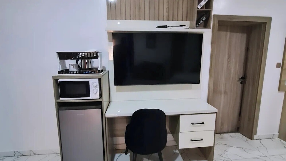 Uphoria Apartments — 4-Star Luxury Hotel in Abuja, Nigeria