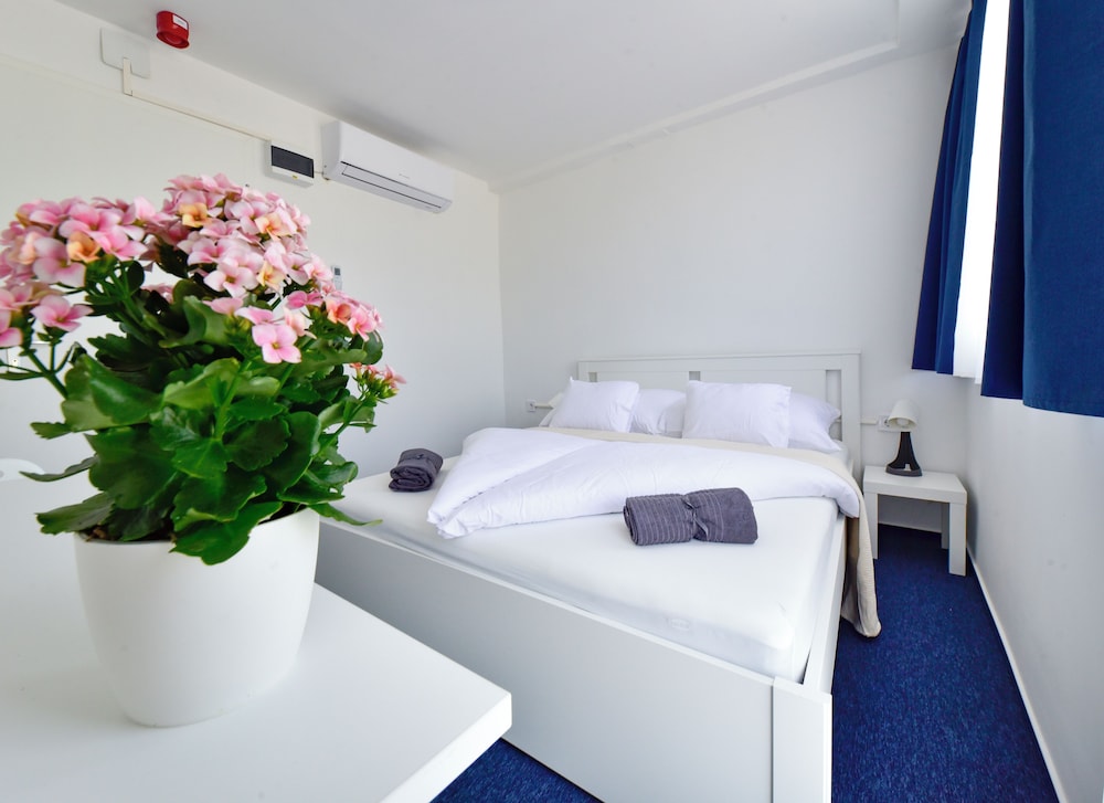 Zama Hotel in Zamardi, Hungary