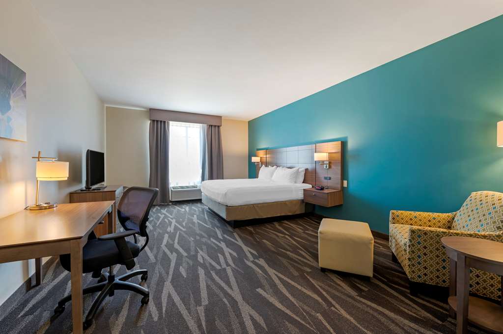 Best Western Plus Centralia Hotel & Suites - photo 12