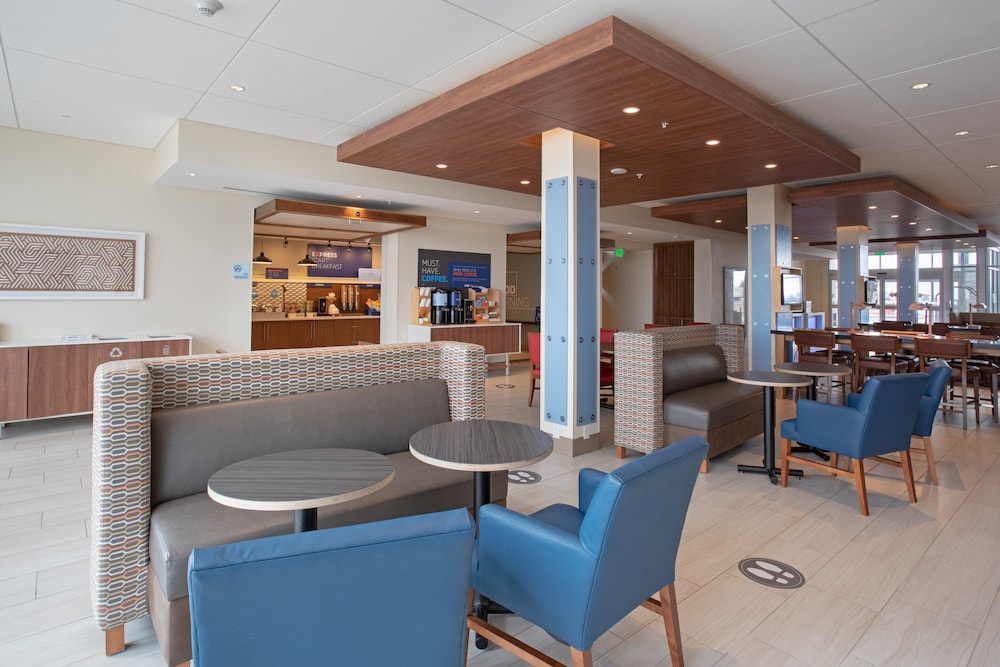 Holiday Inn Express & Suites Goodland I 70 an IHG hotel - photo 43