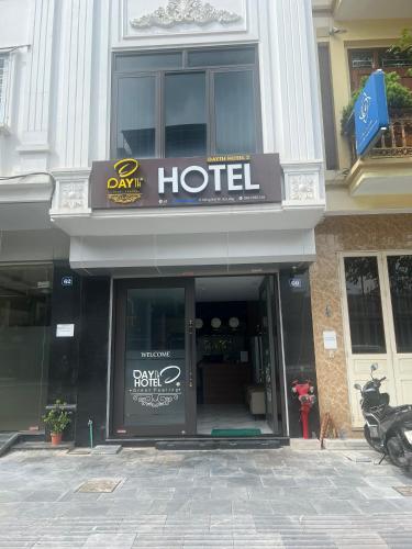Dayth Hotel 2 - carbon neutral hotel in Ha Long