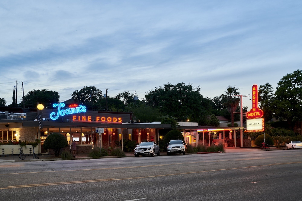 Austin Motel - photo 149
