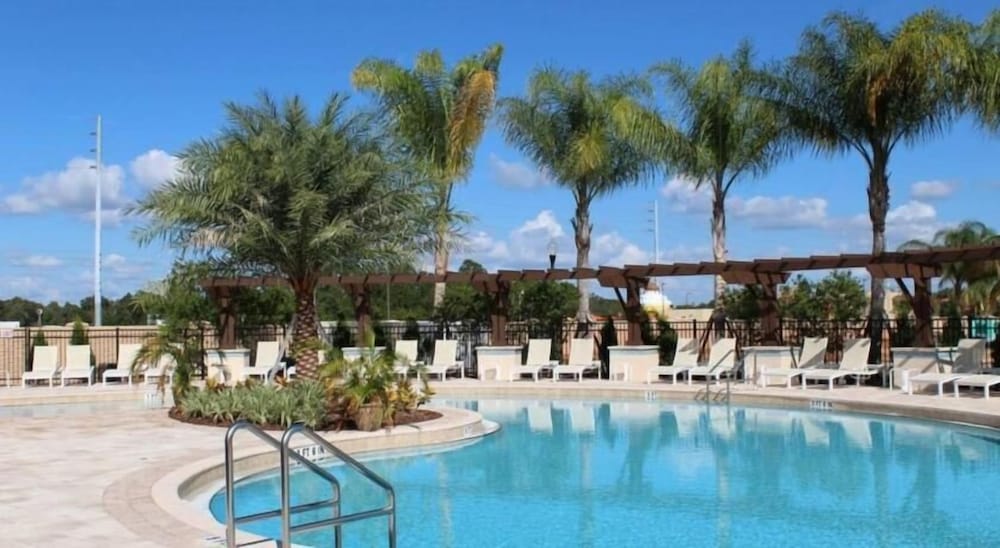 Lucky Find @ Lucaya Resort by Shine Villas 713 - photo 26